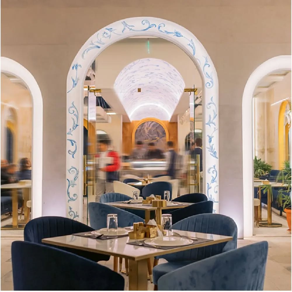 ليست فقط رحلة في عالم النكهات الحلبية المميزة ولكنها تجربة متكاملة تجعل أيامك أكثر سعادة